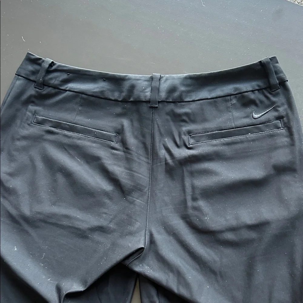 Nike Women’s Black Bermuda Golf Shorts* - Picture 6 of 6